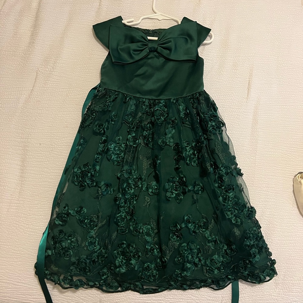 Girls green dress